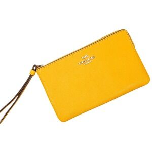 Coach Wristlet Pouch Yellow Pebbled Leather Double Zip Card Holder Wallet